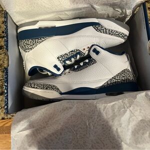 2023
Air Jordan 3 Retro 'Washington
Wizards'